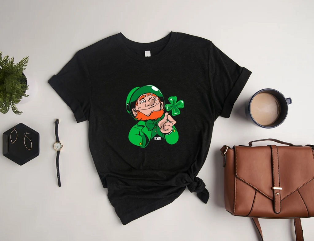 t-shirt with an image of a leprechaun,